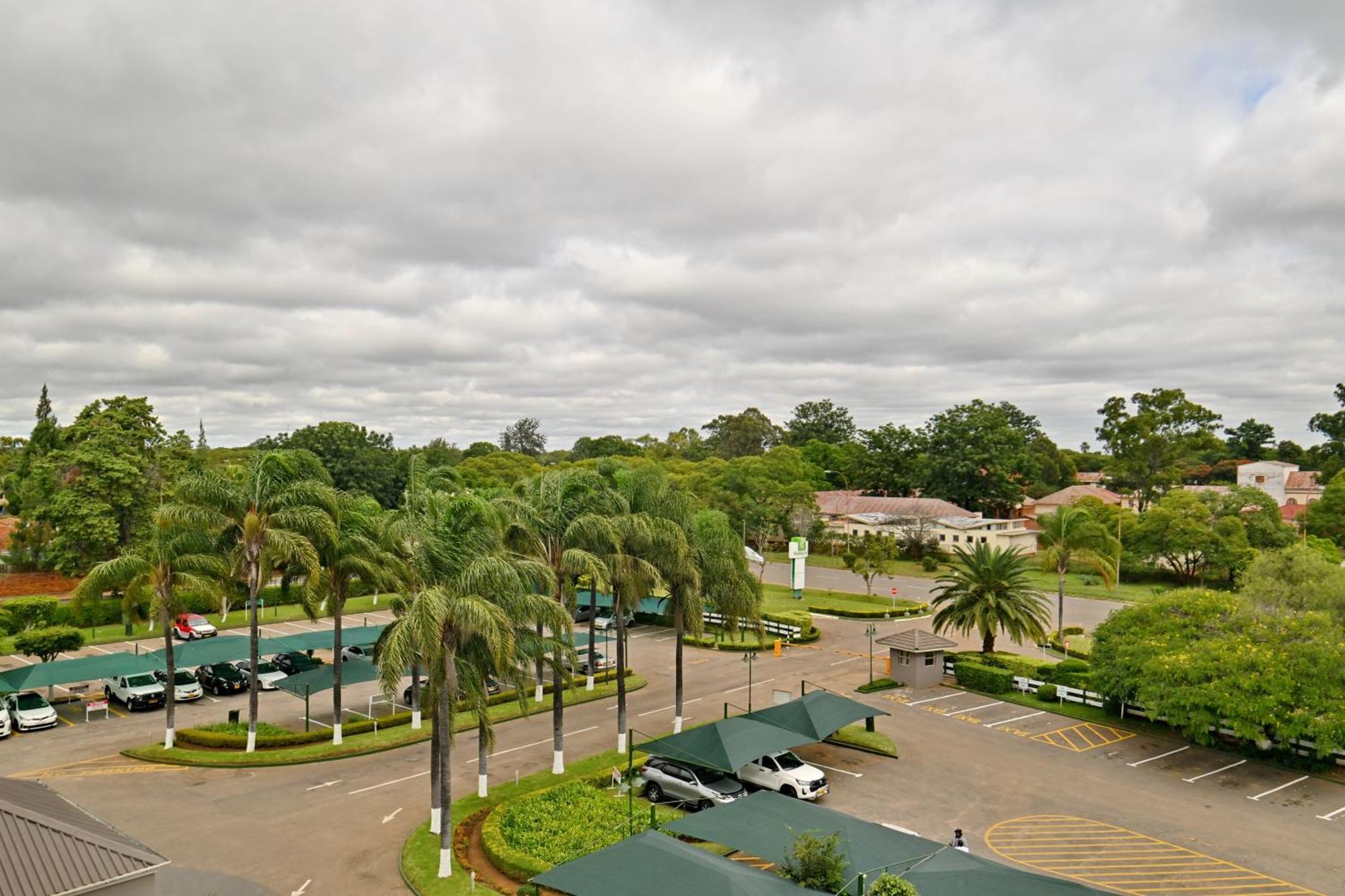 Holiday Inn - Bulawayo By Ihg Zewnętrze zdjęcie