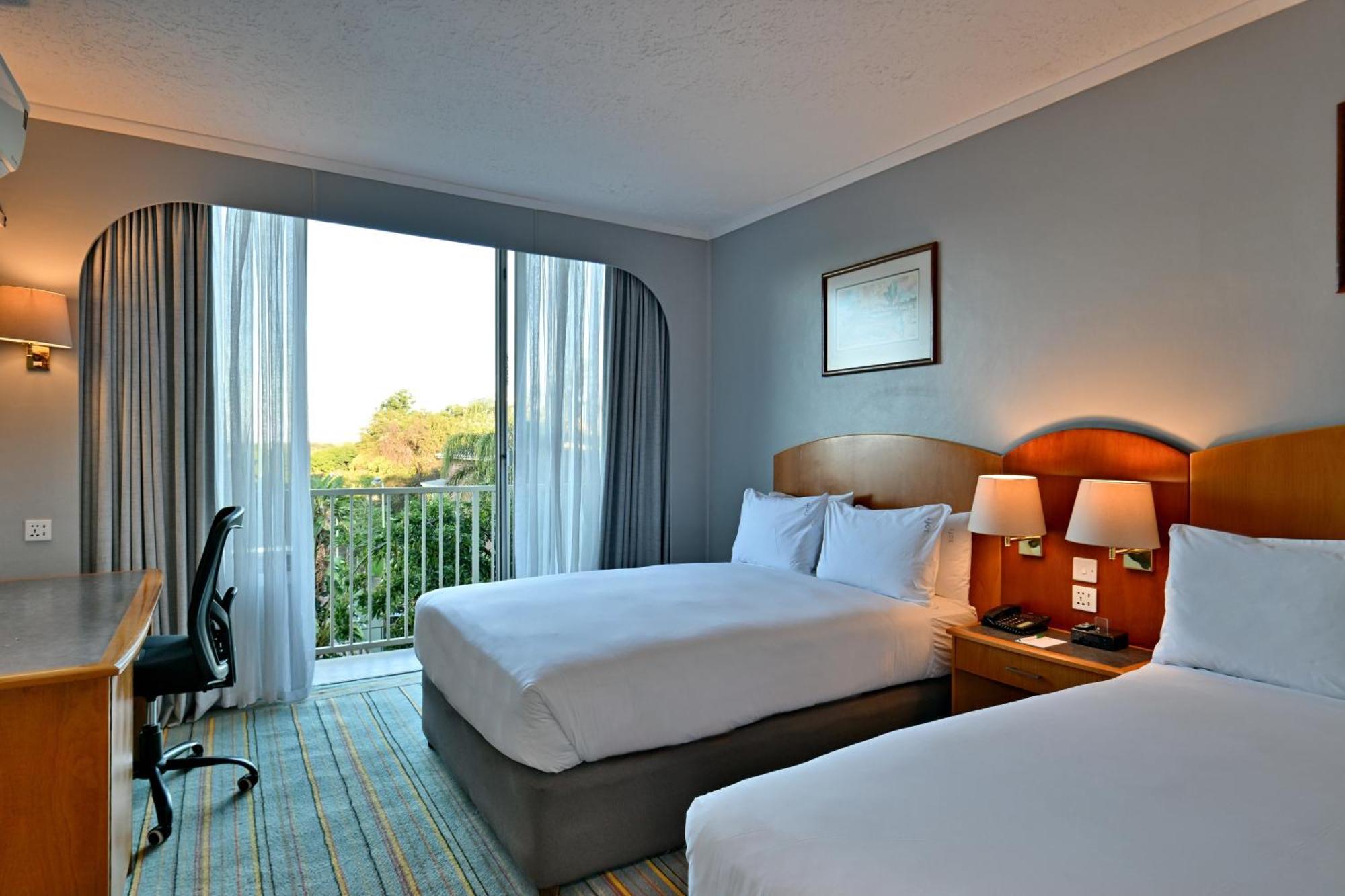Holiday Inn - Bulawayo By Ihg Zewnętrze zdjęcie