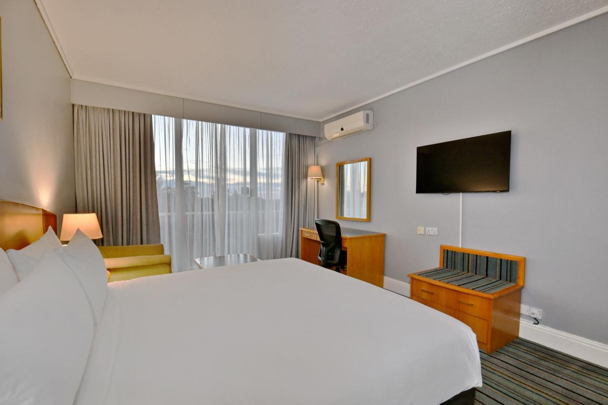 Holiday Inn - Bulawayo By Ihg Zewnętrze zdjęcie