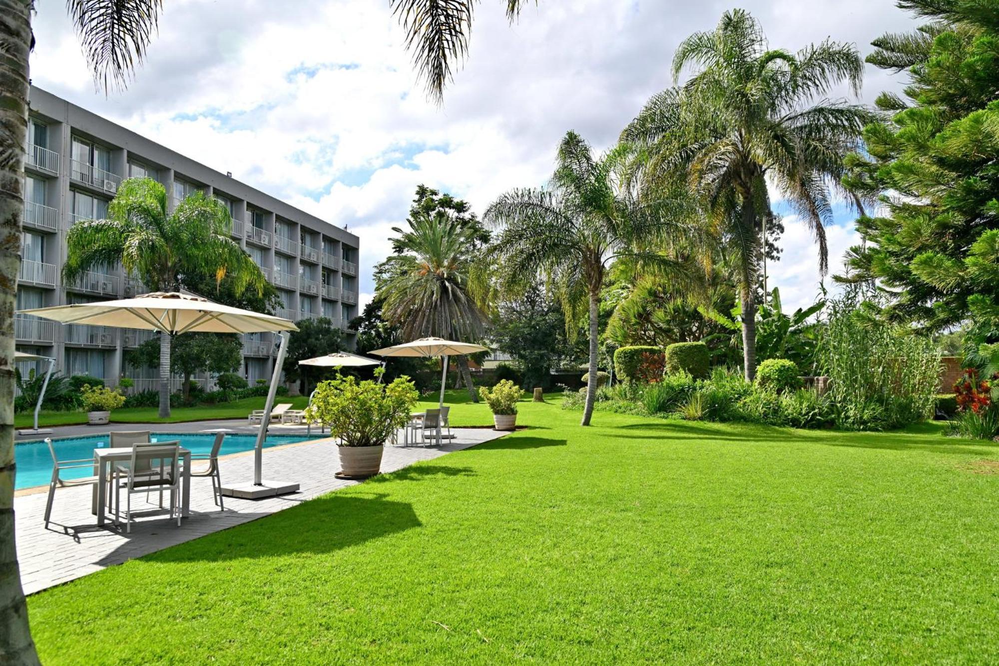 Holiday Inn - Bulawayo By Ihg Zewnętrze zdjęcie