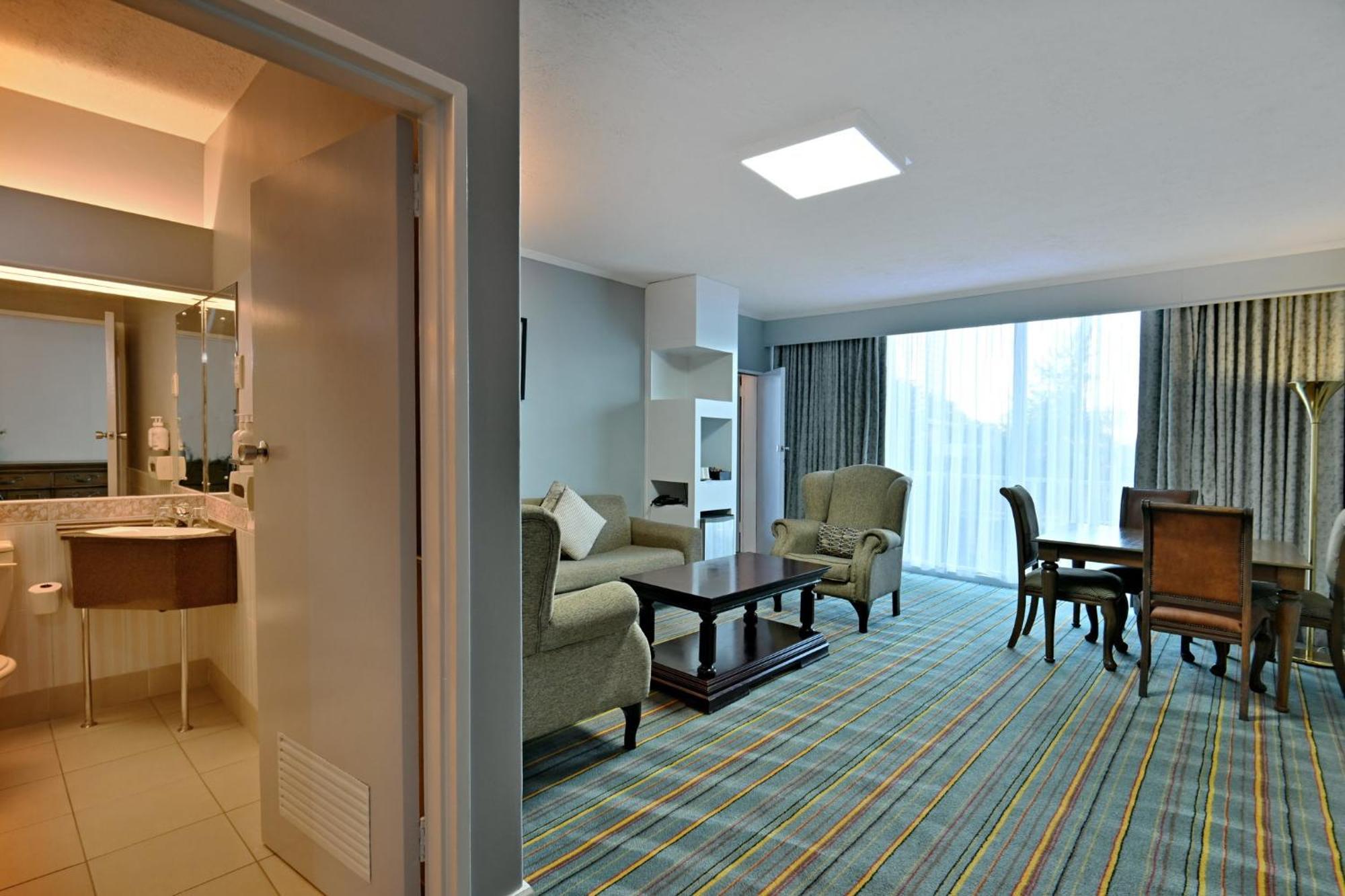 Holiday Inn - Bulawayo By Ihg Zewnętrze zdjęcie